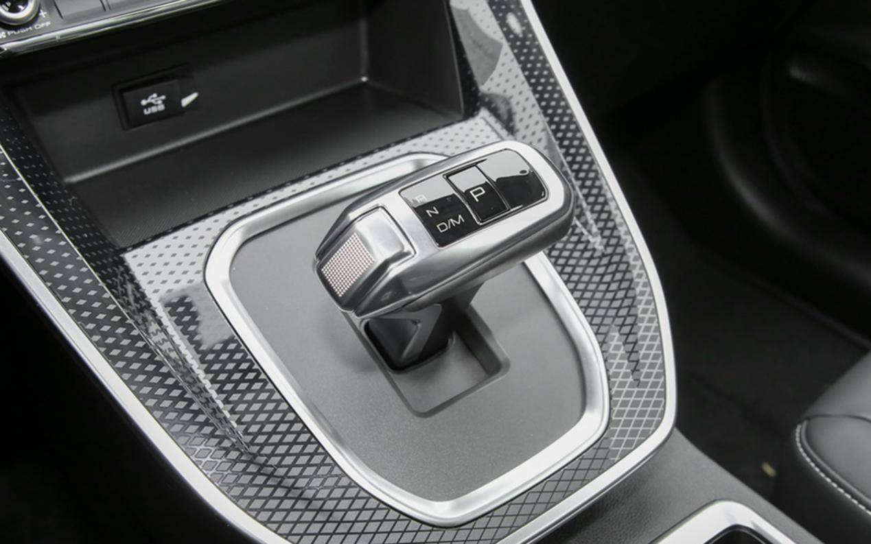 真香女神柳岩出任用户增长官哈弗m6plus到底有多香