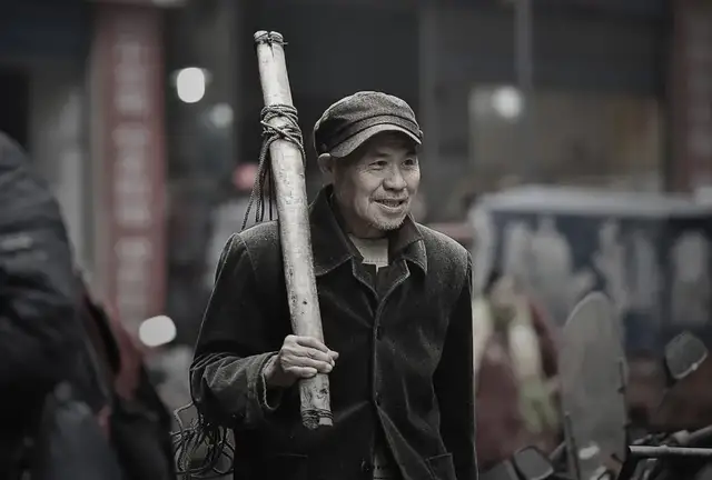 津门网向杰:平凡而特殊的劳动者"山城棒棒军"