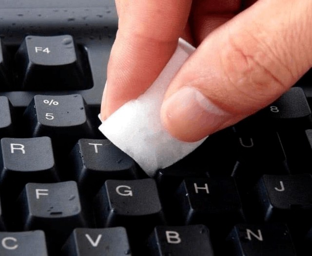 外设小科普:键盘作为使用率超高的工具,该如何消毒?