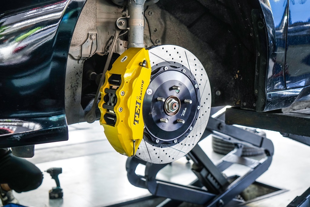 汽车刹车改装需要备案?本田英诗派升级改装tei p60es性能刹车套装