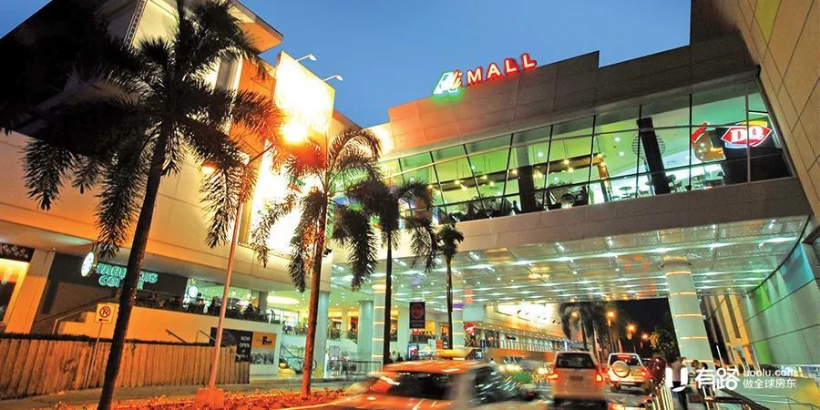 farmers plaza shopping mall