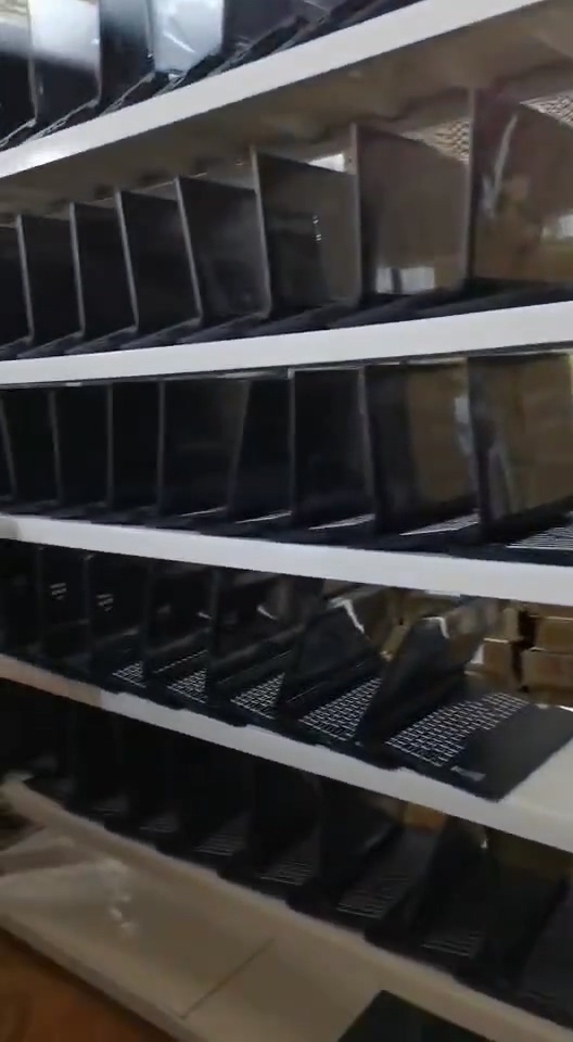 中国矿工炫耀数百台笔记本挖矿躺赚买房美滋滋