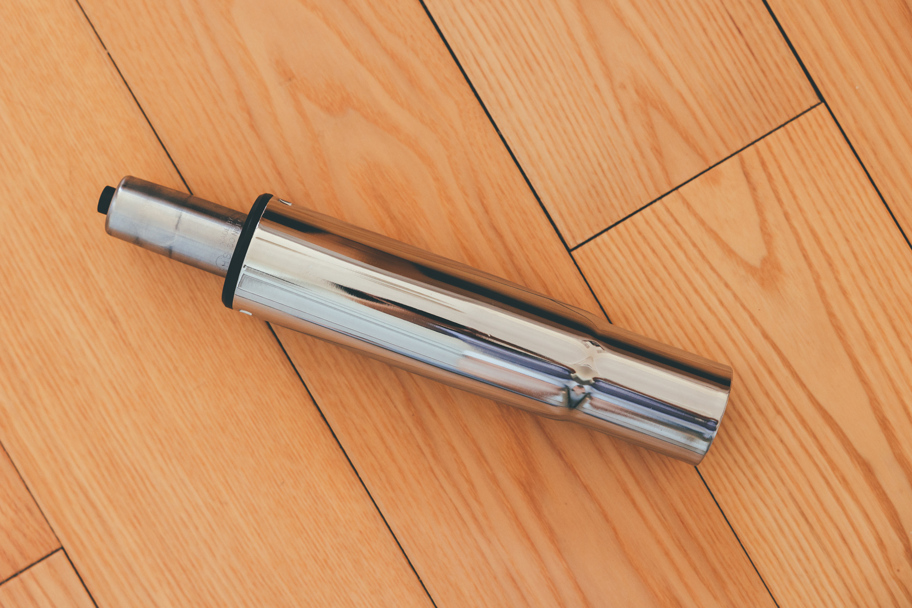 气压棒来自kgs和三弘,三级气压杆,通过了sgs认证以及德国tuv认证,品牌