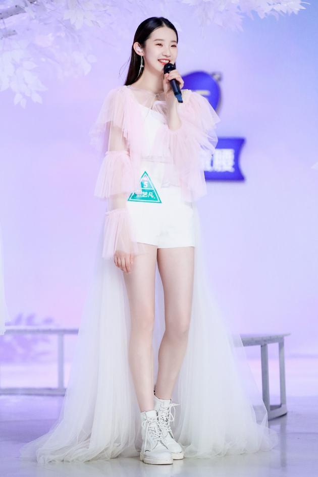 张艺凡满足了你对芭蕾仙女的一切幻想人间芭蕾仙女就该长这样