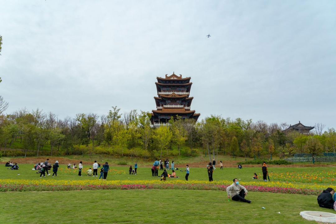 郑州园博园景区荣获郑州市文明单位称号!