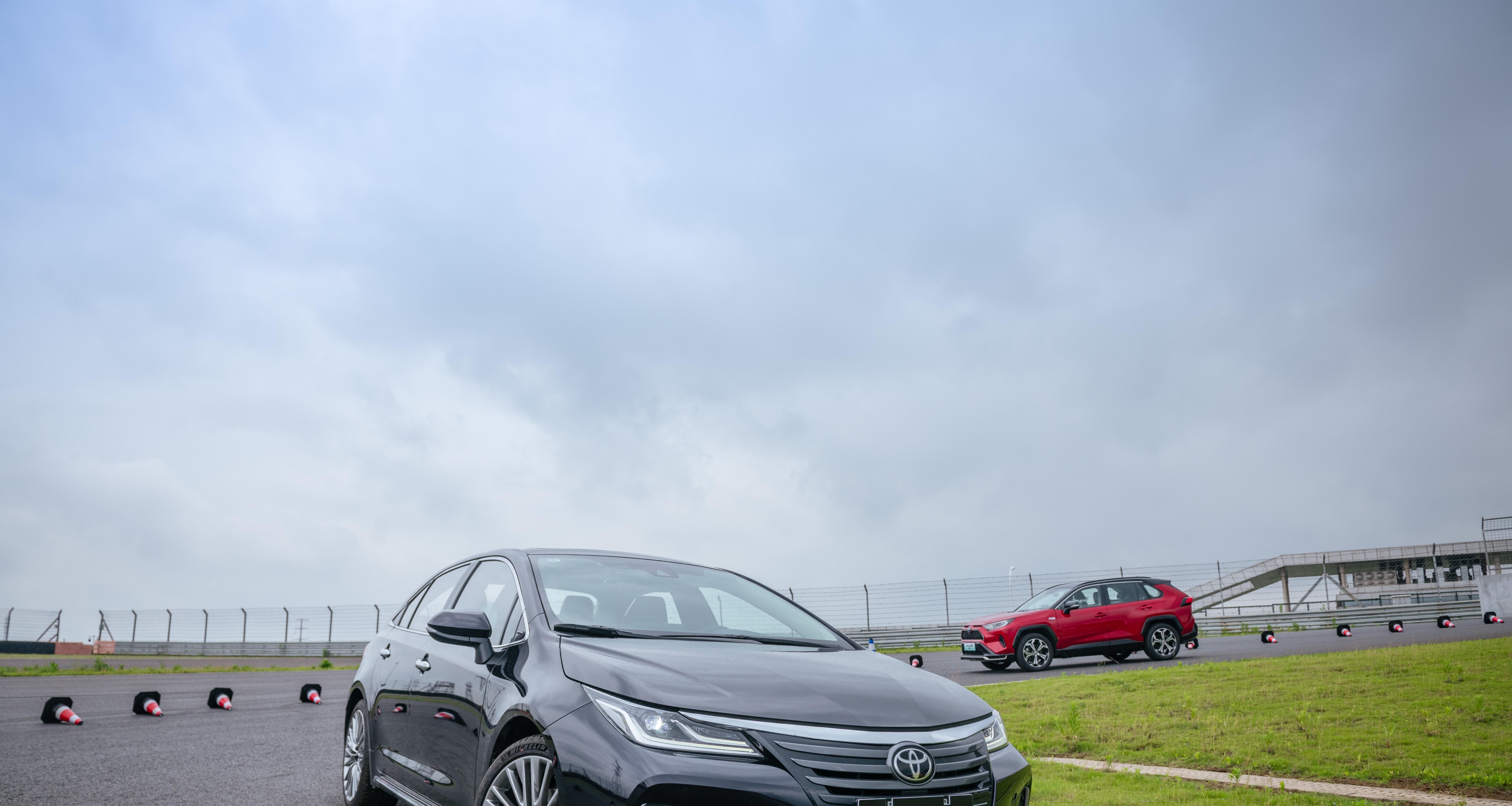 驾驭方知越级实力,一汽丰田tnga新品动态试驾会全擎燃动__凤凰网