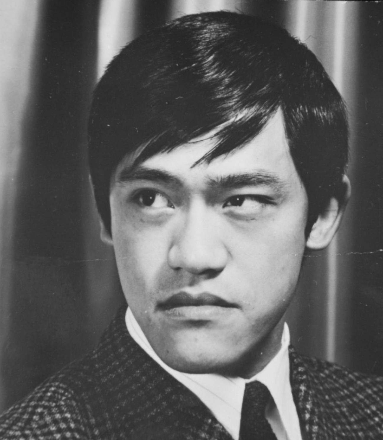 吴耀汉回应俩女涉毒被捕,接受现实别无他法,靠洗肾维生自顾不暇__凤凰