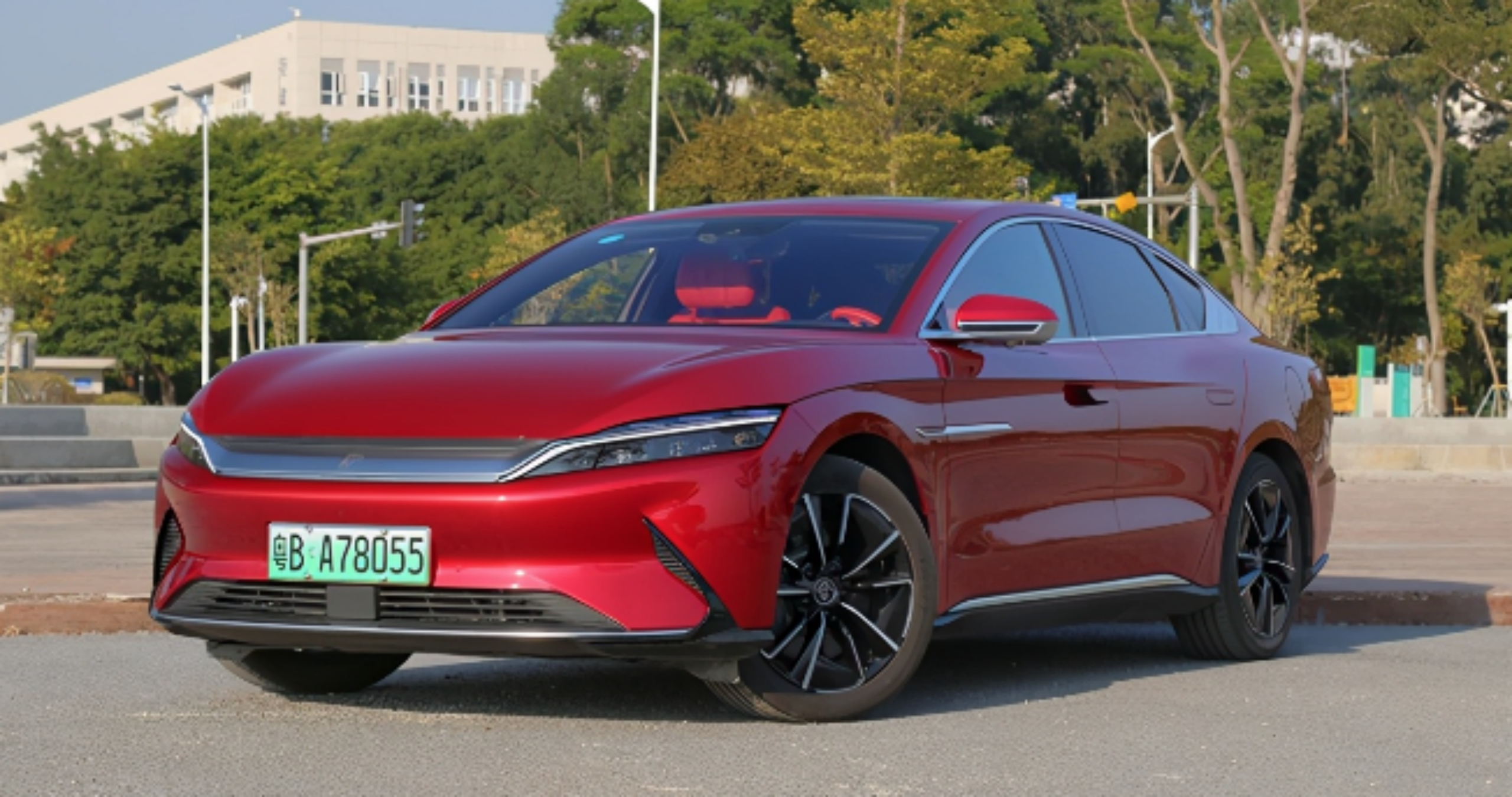 比亚迪代工新车亮相,定名松散ss gt,参数意外牵出汉二代