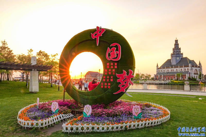 江苏盐城,中国梦绿植景观.