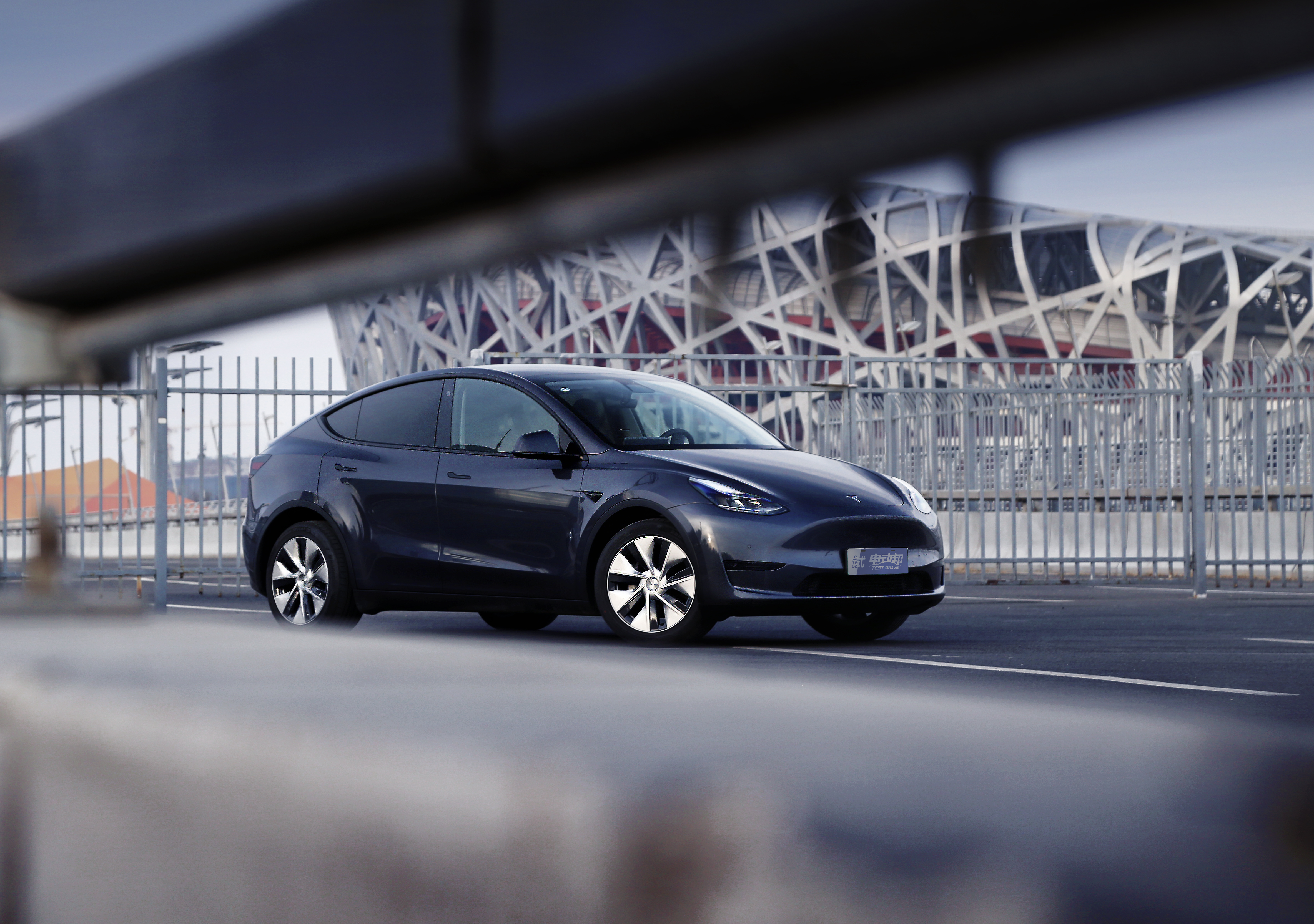 不止于大试驾特斯拉modely长续航全轮驱动版