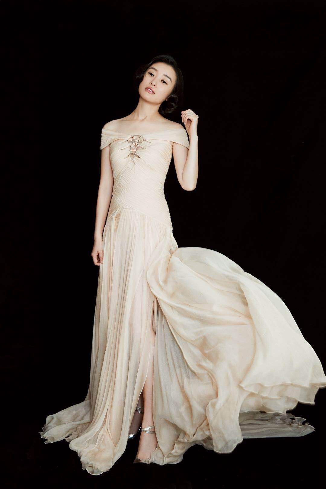 来自江浙沪的15位女星,个个如天仙下凡,最美的应该是陈鲁豫