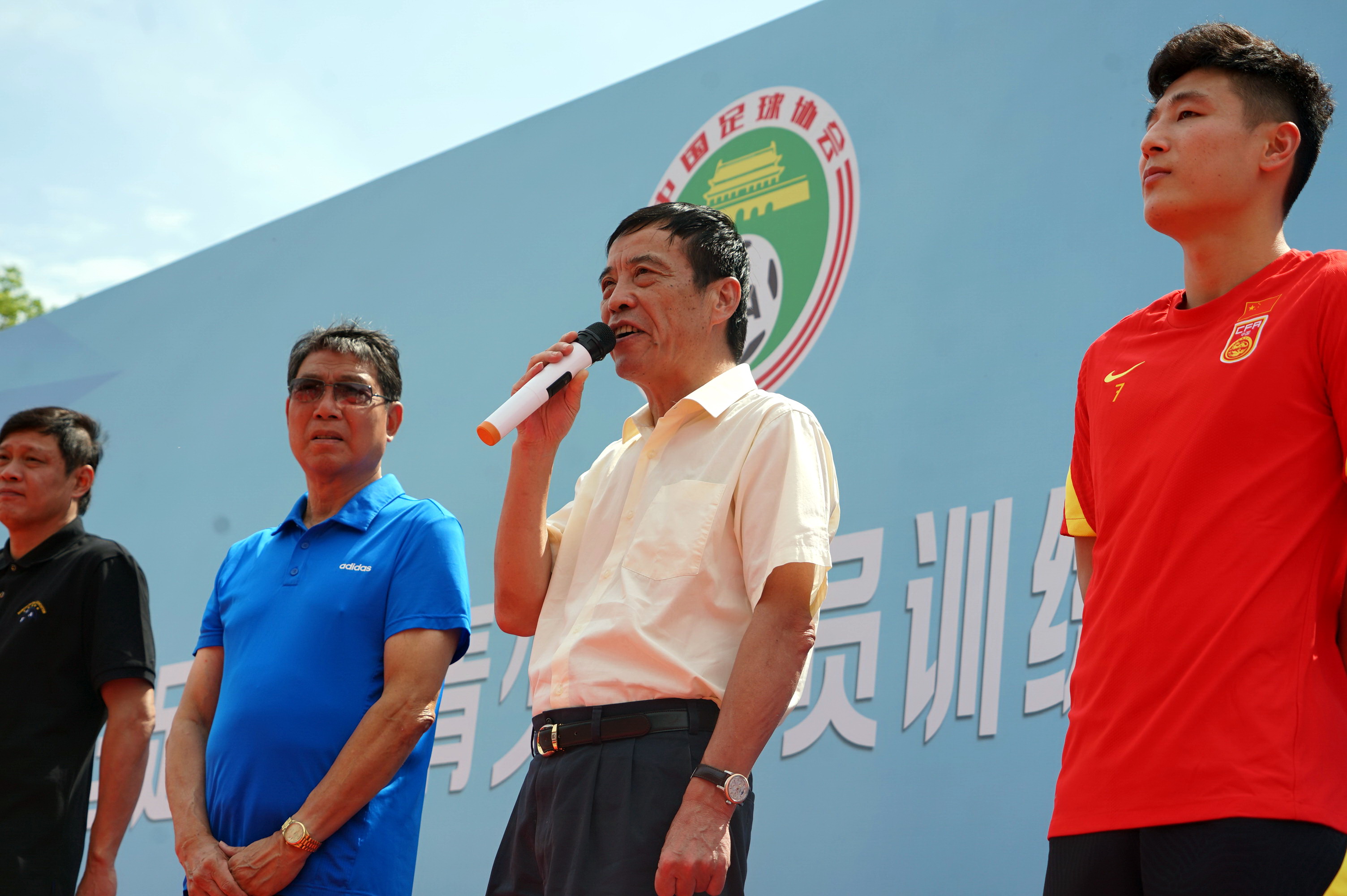 范志毅回应吐槽：若中国篮球足球水平能提高，我的目的就达到了-直播吧zhibo8.cc