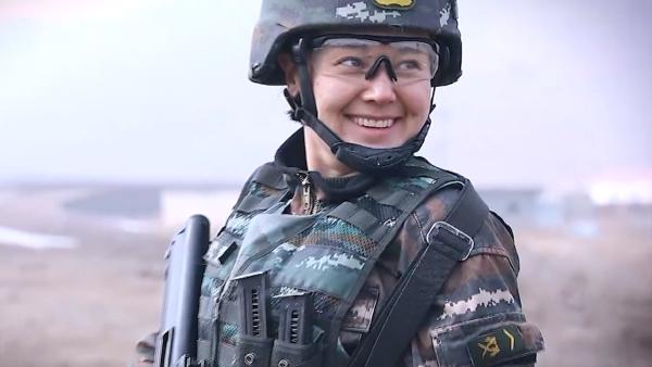 飒120秒混剪特战女兵极限训练