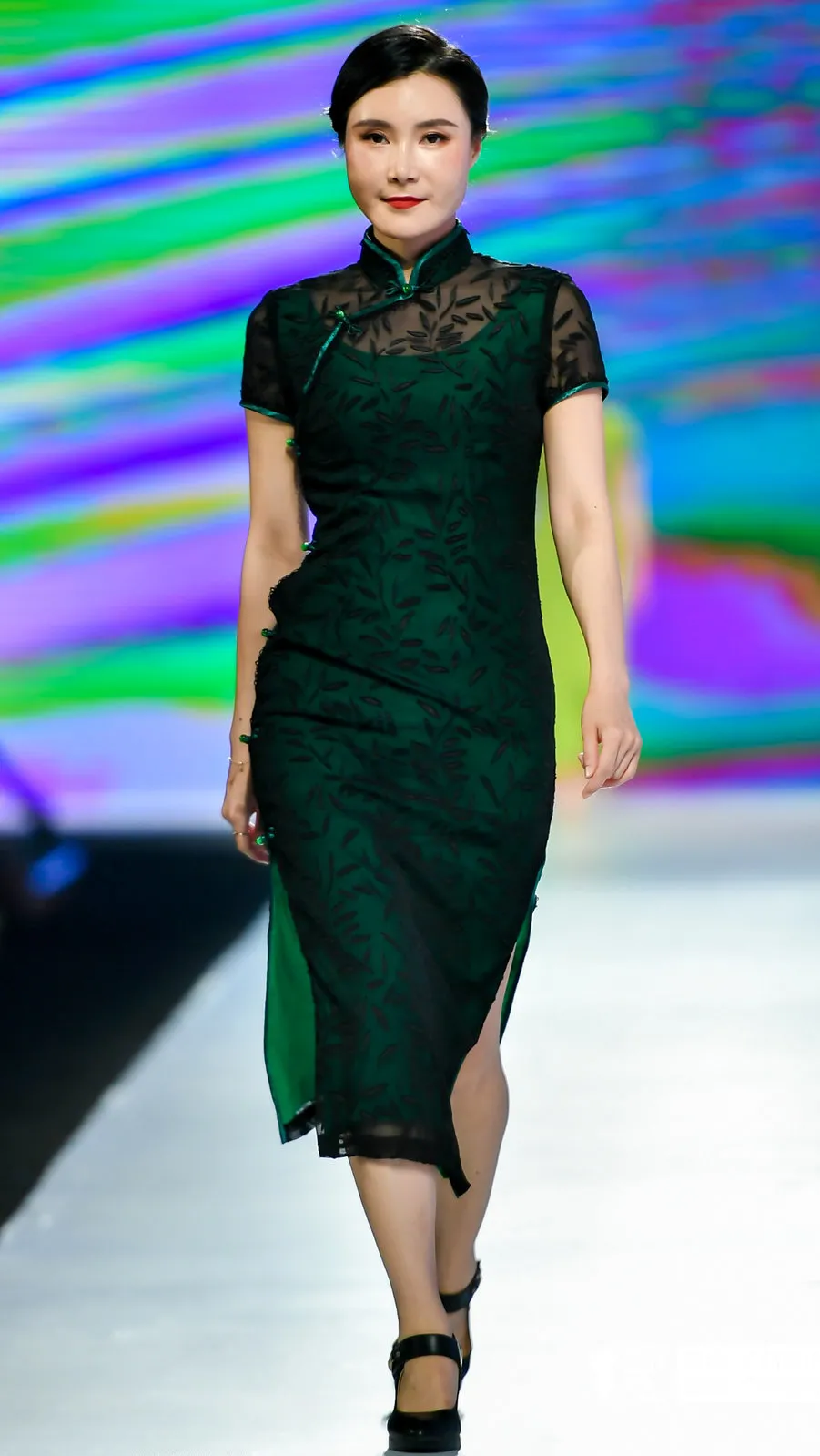 2021广东时装周(春季)秀场直击——慧霞旗袍2021岭南旗袍发布会