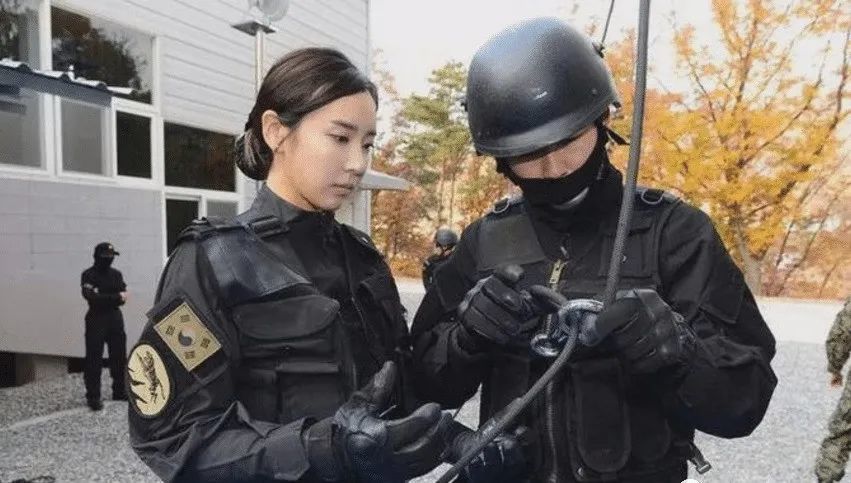 李燕花最新身材照曝光直男大呼我又沦陷了