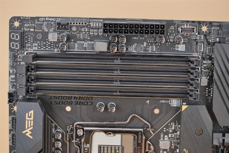 恐怖的战神主板!微星Z590 ACE套装评测:内存与CPU超频独步天下