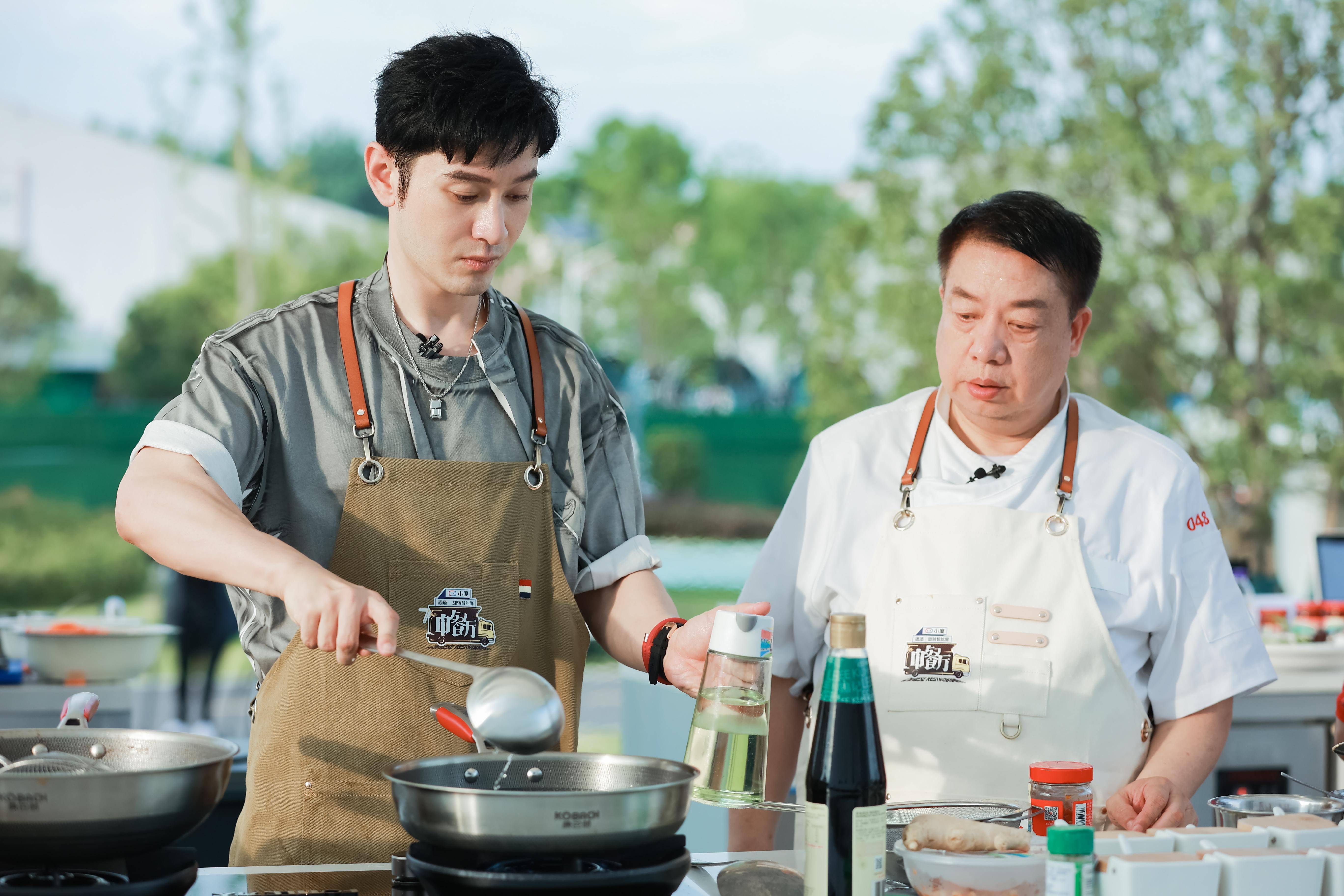 《中餐厅5》今晚10点开播 黄晓明携合伙人开启国潮美食探索之旅__凤凰