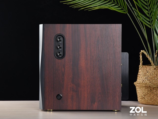 惠威D1500桌面有源HiFi音箱评测
