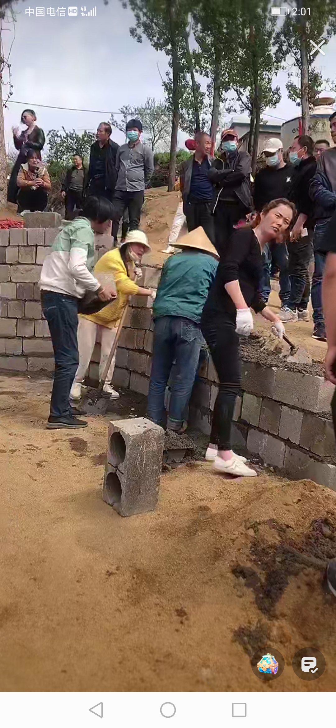 杨树行村秘史:主播低调当小工助力梦想,巴马高铁回枣庄作别黄粱
