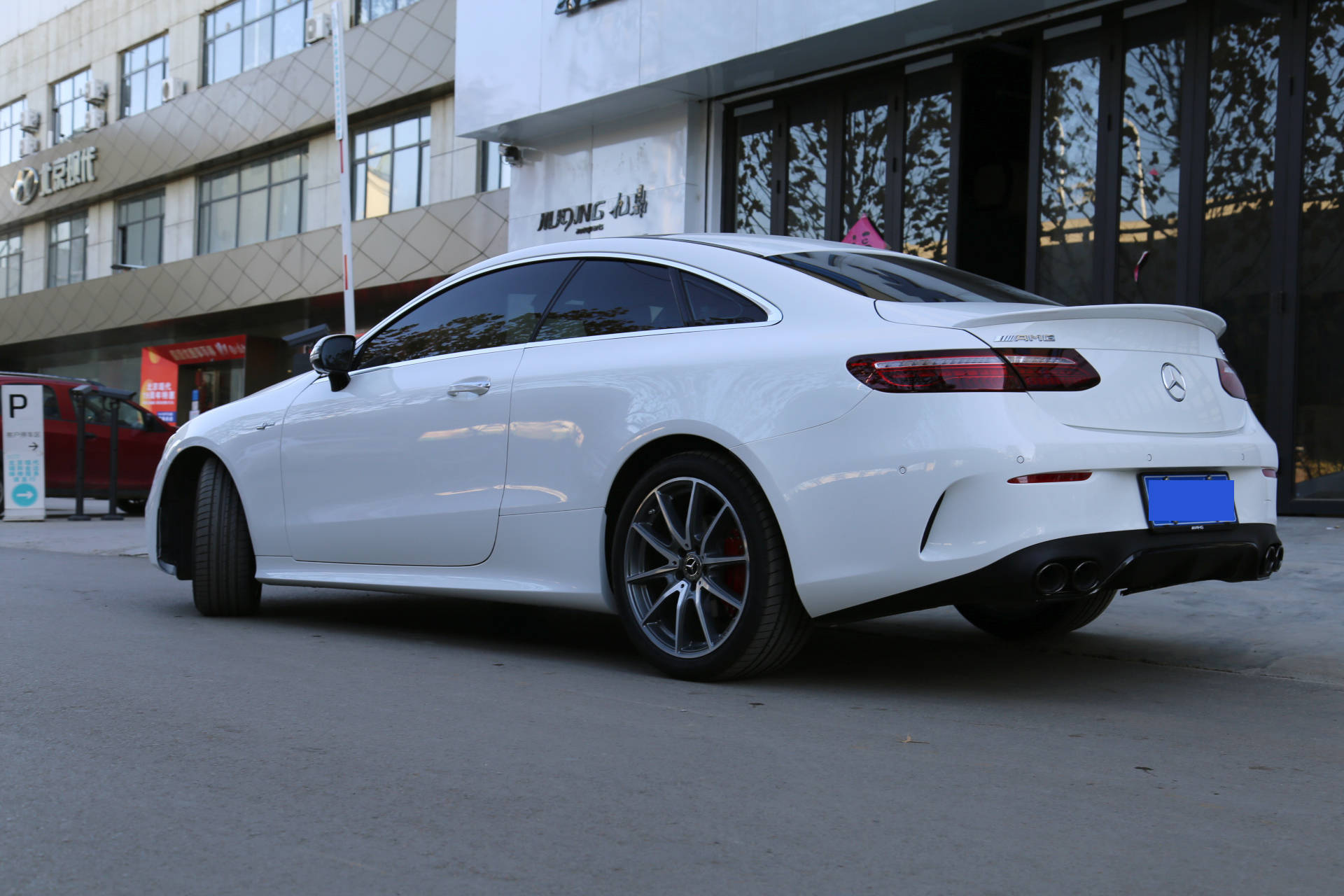 21款奔驰ecoupe全车装贴隐形车衣 座椅加热 oled旋钮 香氛负离子等