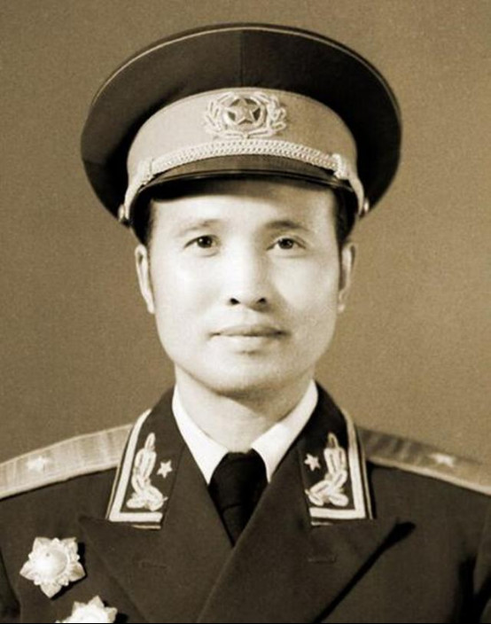 修建司令部司令员陈明义将军