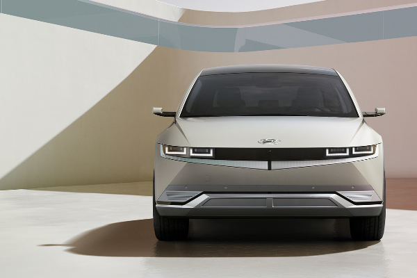 外形跨界前卫内装科技环保现代ioniq5全球线上首秀 手机凤凰网