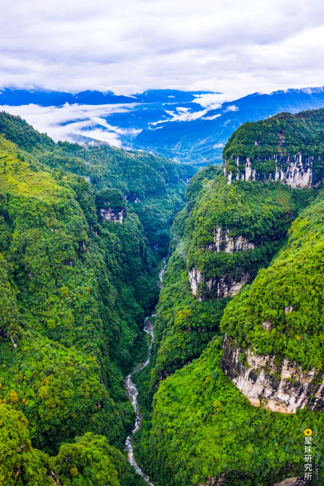 中国最深的峡谷图片