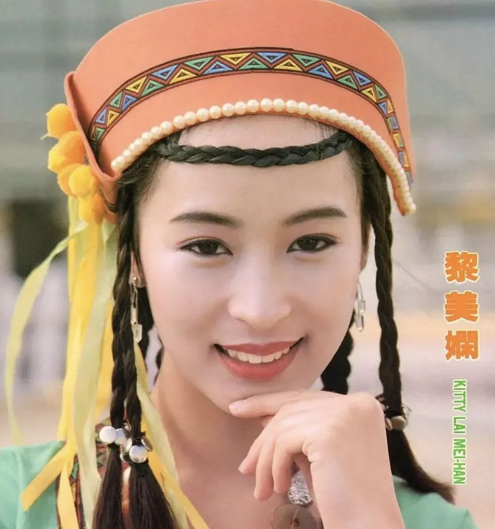 这些年总有"黎美娴古装好看,还是现代装好看"的争论.