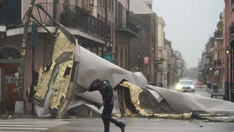 新奥尔良市遭受飓风袭击。