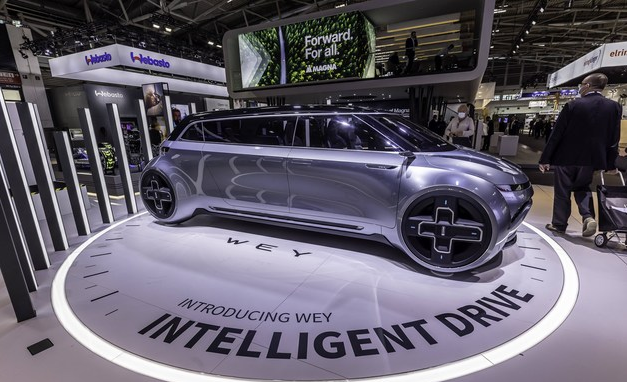 魏派全新概念车发布采用对开门布局