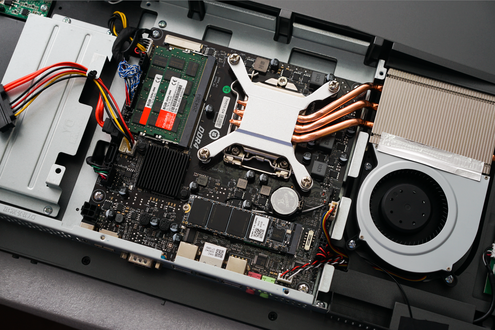 开始以为onebot曼波m24a1一体式电脑的拆机会比较麻烦,结果我从拿出