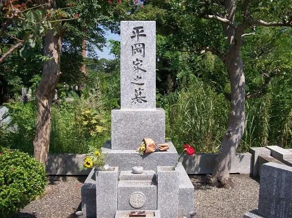 一个叫三岛的男人决定去死 凤凰网