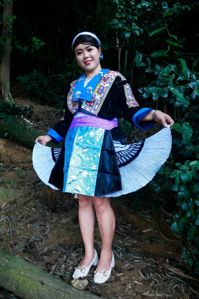 津门网陈建:黔南州花苗百褶裙蜡染技艺