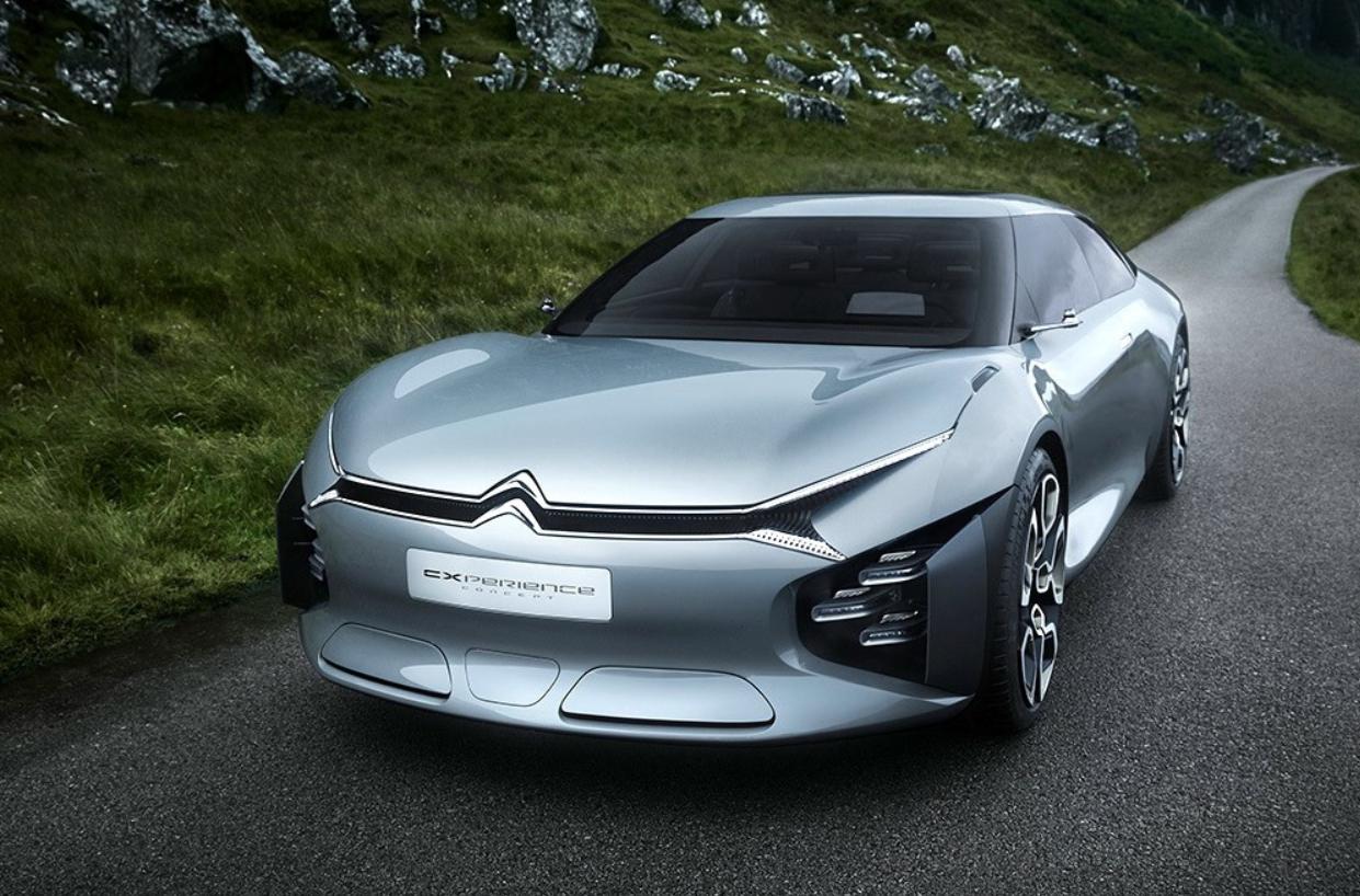 早在2016年的巴黎车展上,雪铁龙展台中名为cxperience的概念车红极一