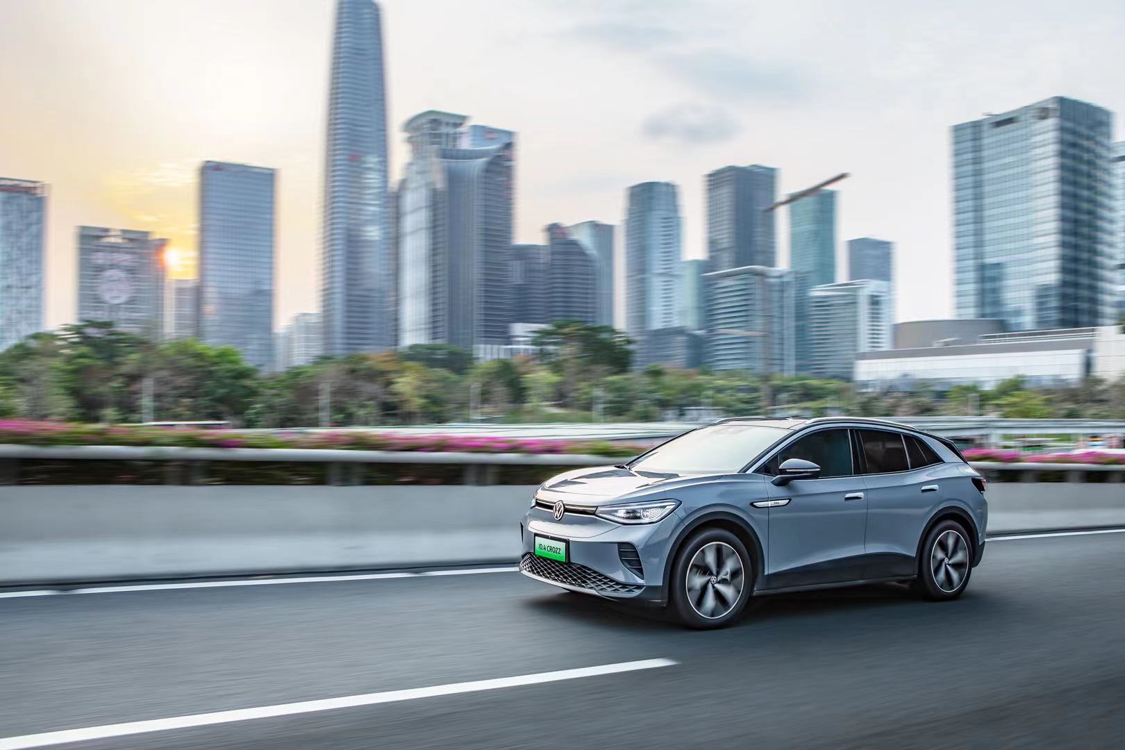 是新鲜的血,亦是大众的魂,试驾一汽-大众id.4 crozz__凤凰网