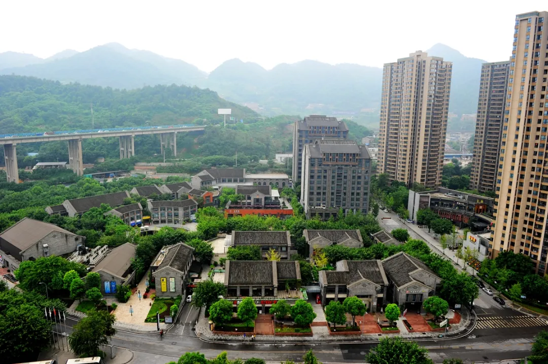 沙坪坝三峡广场耍妹儿图片