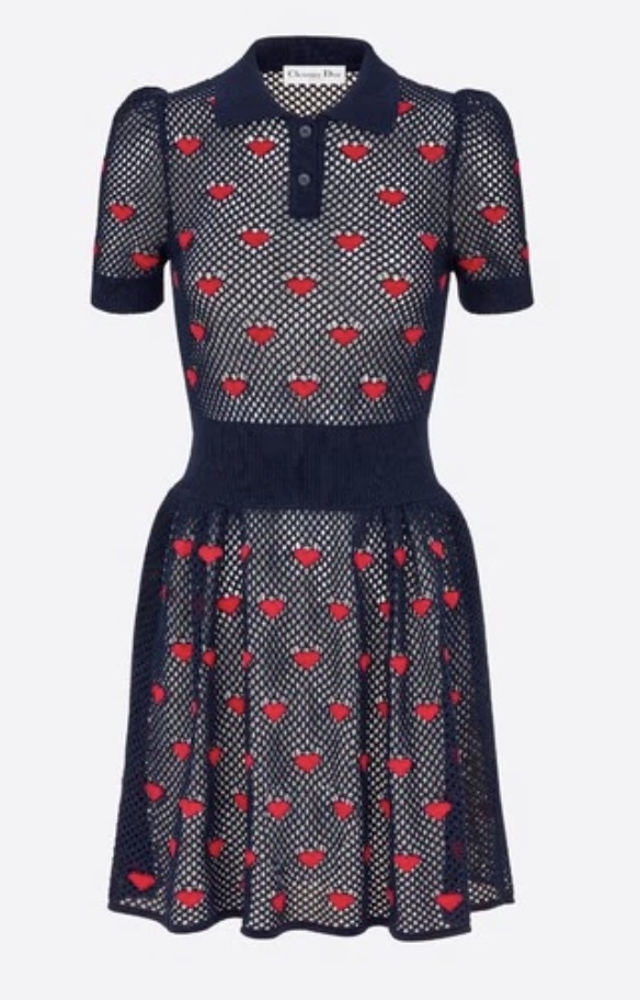 dior超迷你vanity手袋及难以抗拒的爱心点缀连衣裙和jadior高跟