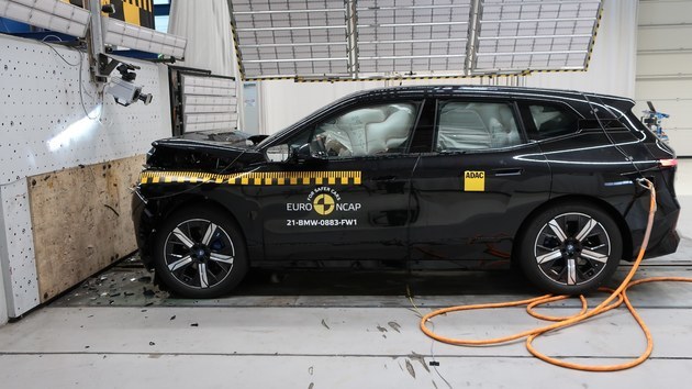 创新BMW iX获欧盟NCAP测试五星安全评级