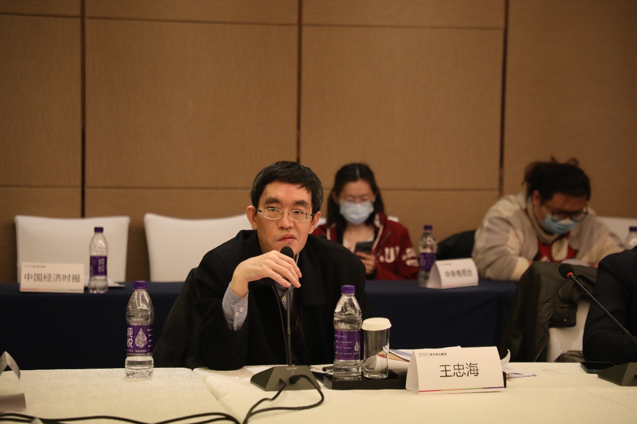 中国发布丨在这次抗疫表彰会上，一个特殊的环节让人动容_新闻中心_中国网