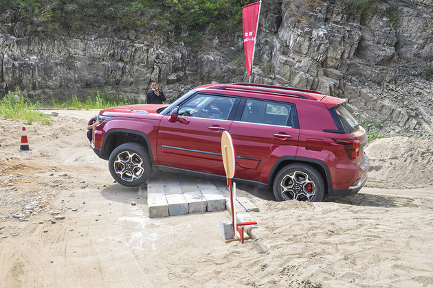 10万出头的bj30给你答案