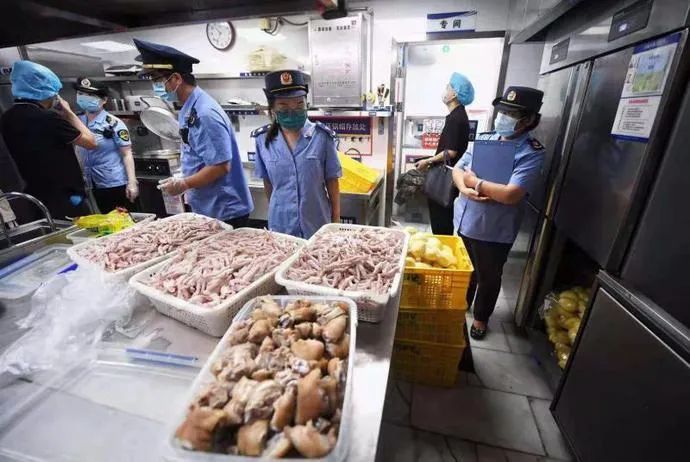 “胖哥俩”被曝卖隔夜死蟹 市场监管部门立案调查(图5)