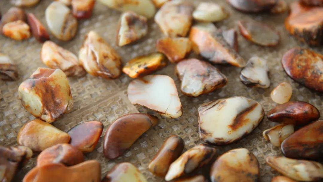 备受争议的籽料:俄籽__凤凰网