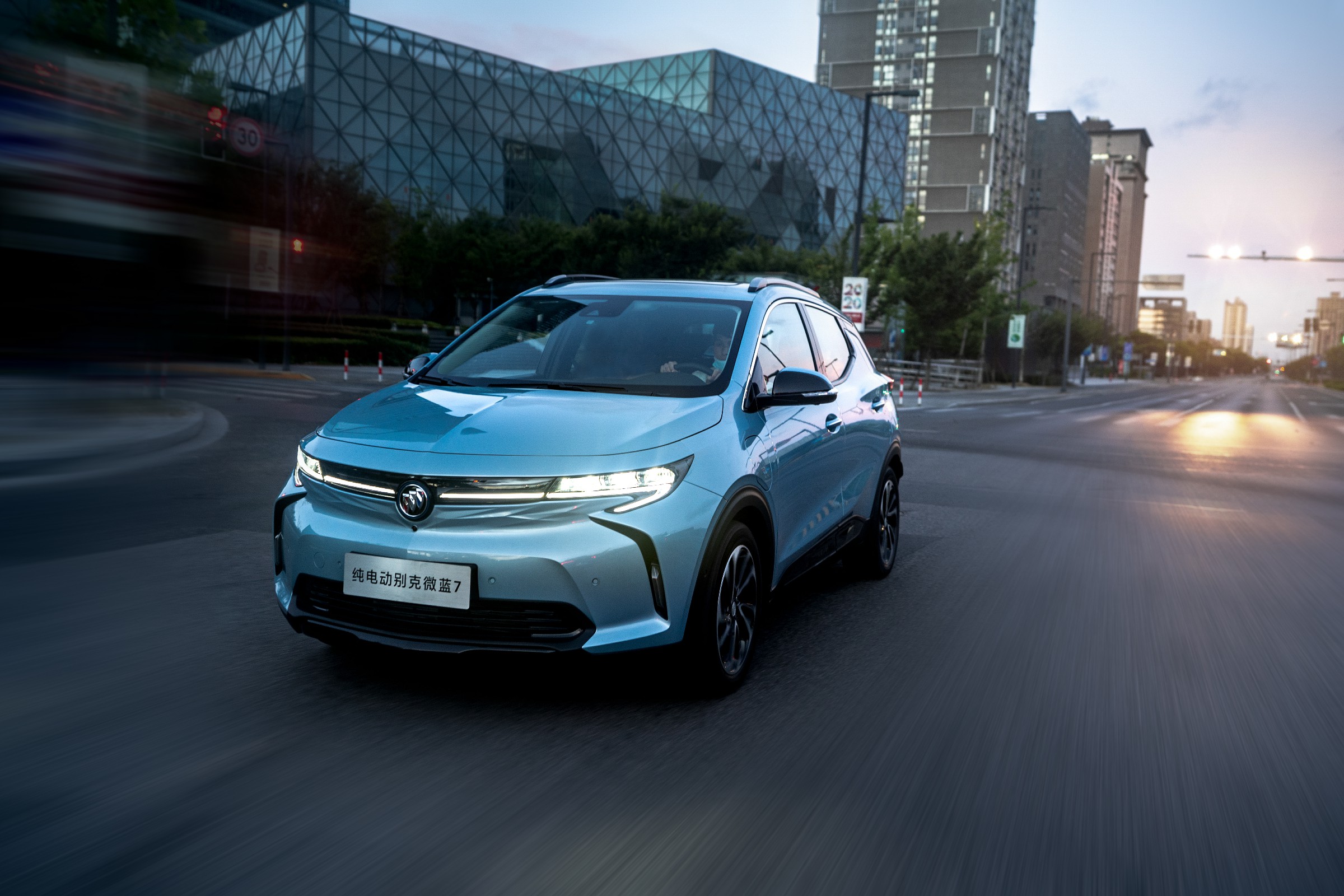 营销出来的实力,不如细致入"微"的硬力——别克微蓝7解析