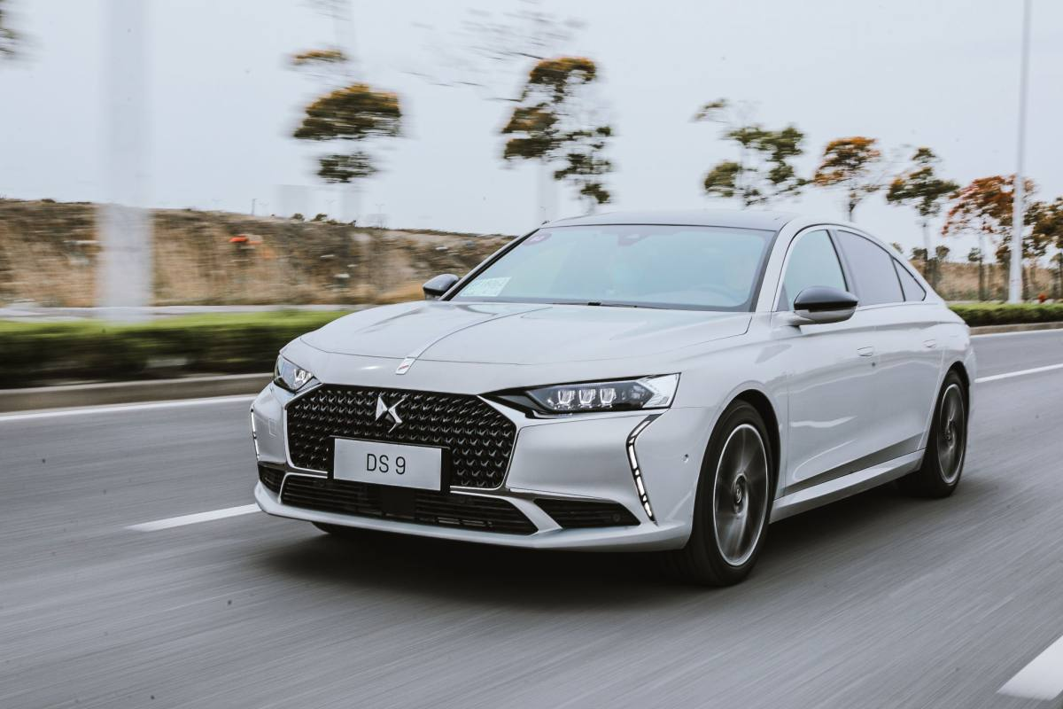 与浪漫,精致,彬彬有礼的法国绅士ds 9的午后约会_凤凰网汽车_凤凰网