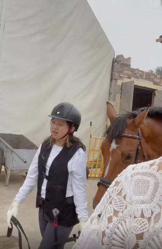 57B069CF-12B0-4665-A79A-992533A510D1