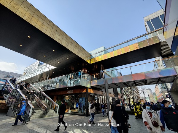 一加9评测:不是"pro"但却依然"机皇"的轻薄旗舰