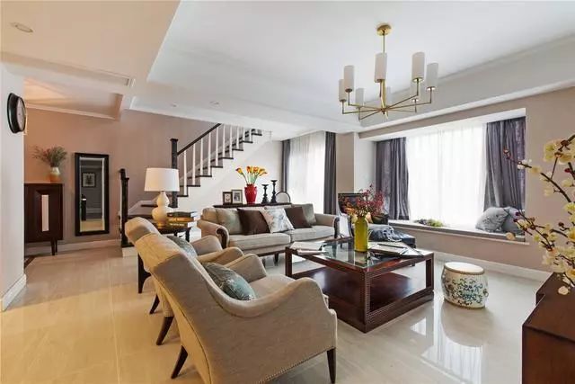 100平现代美式风复式楼,大户型这样装修,豪宅也不过如此