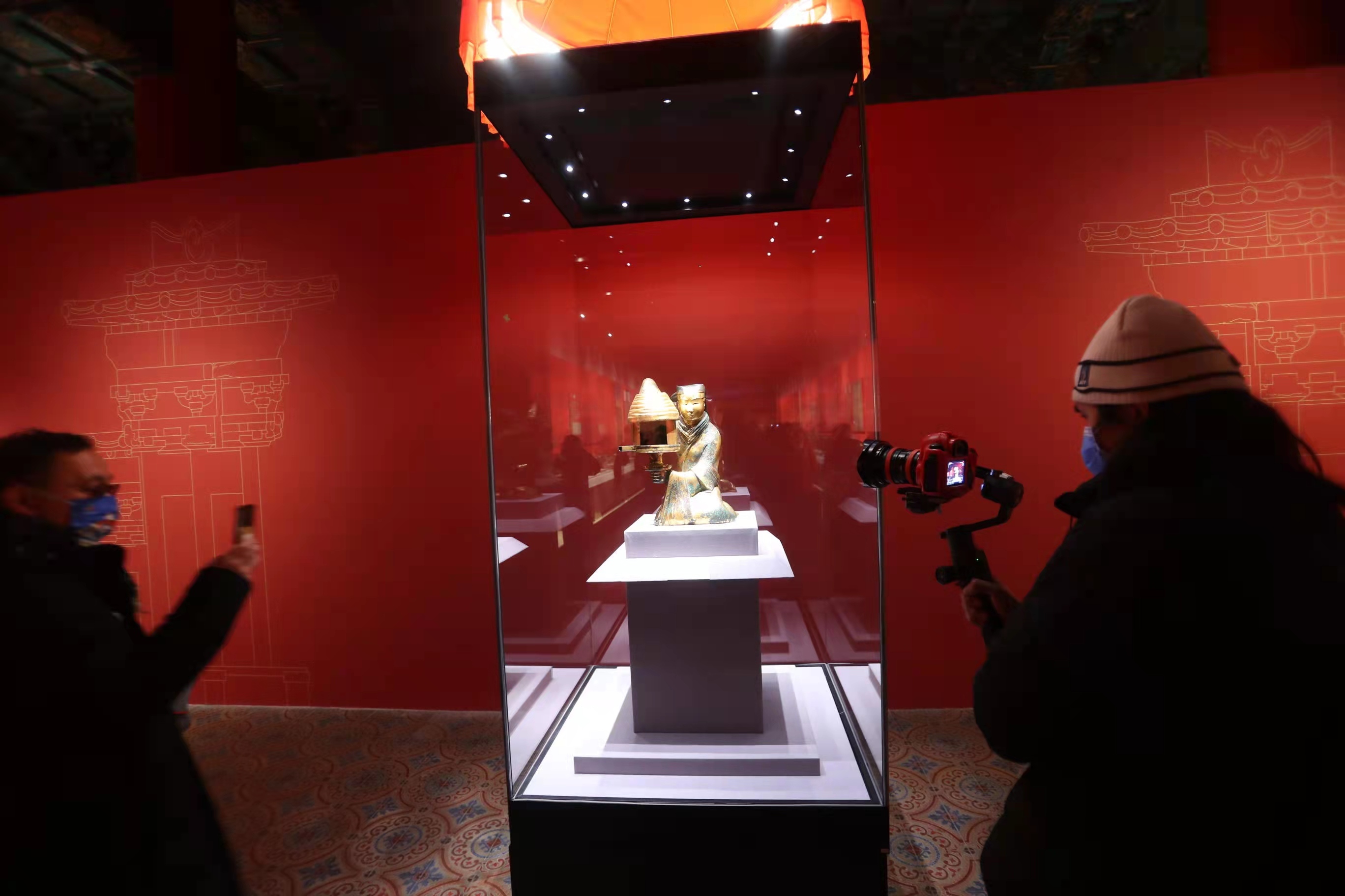 “惊喜盲盒”再度来袭,中外记者访雪后故宫观开年大展_凤凰网资讯_凤凰网