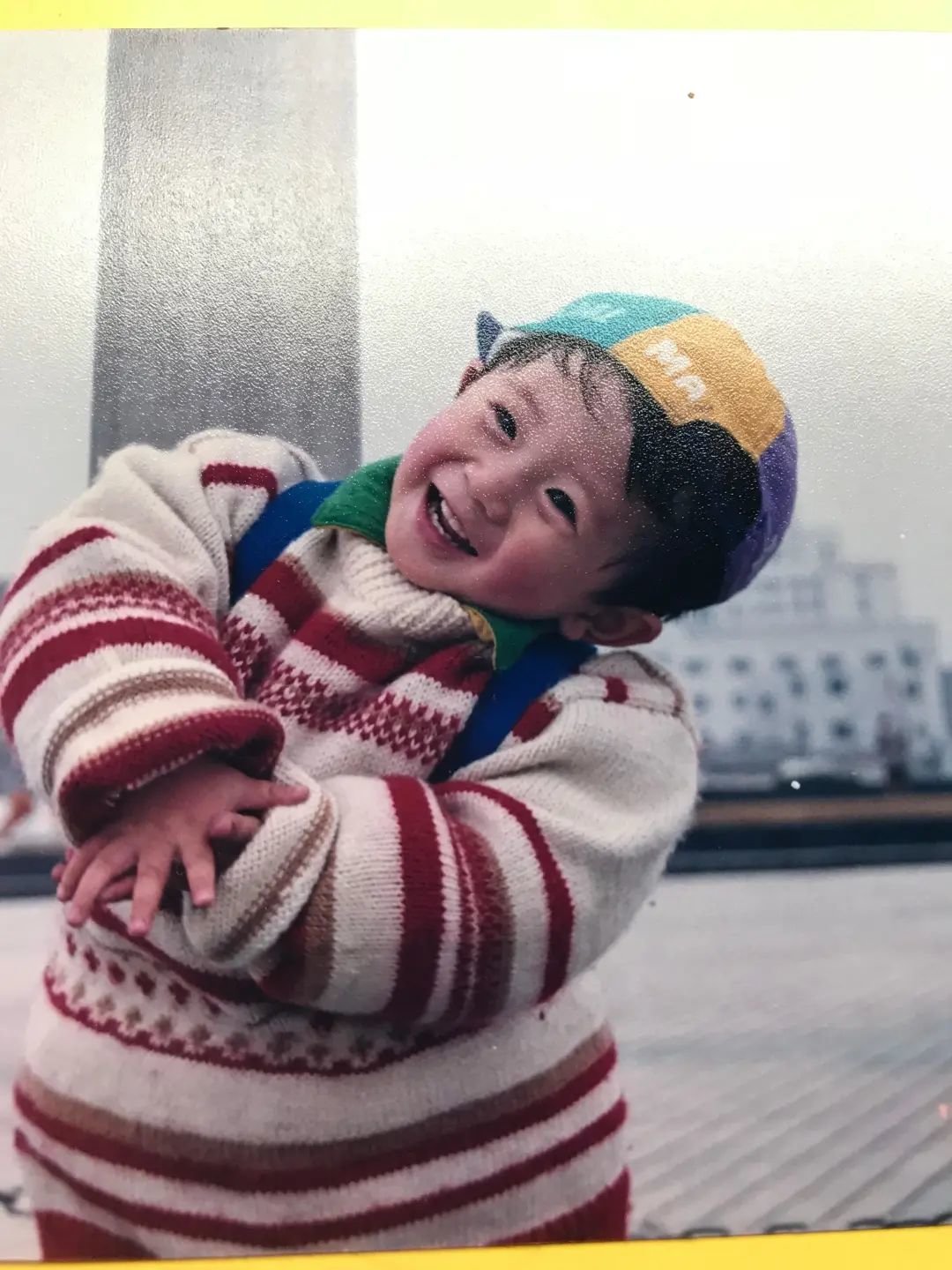 郑少雄小时候。