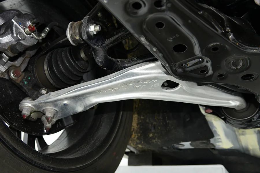 本田雅阁管它底盘啥样只要够省油消费者就满意